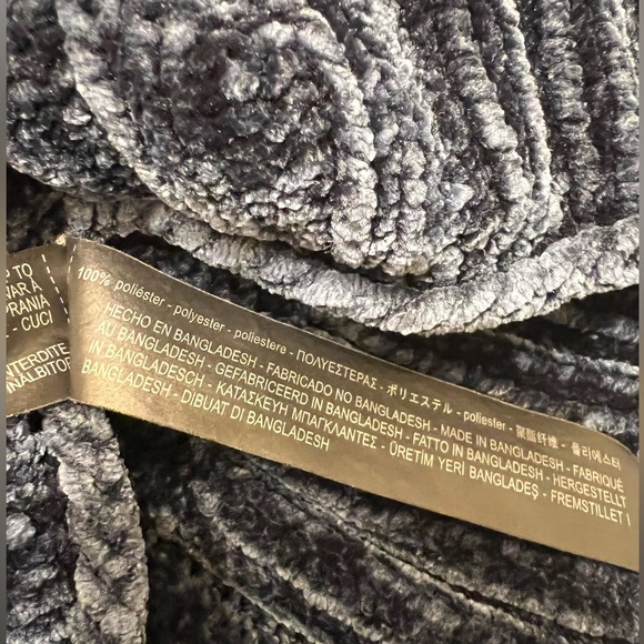 Gorgeous Zara Soft Sweater - Picture 5 of 7